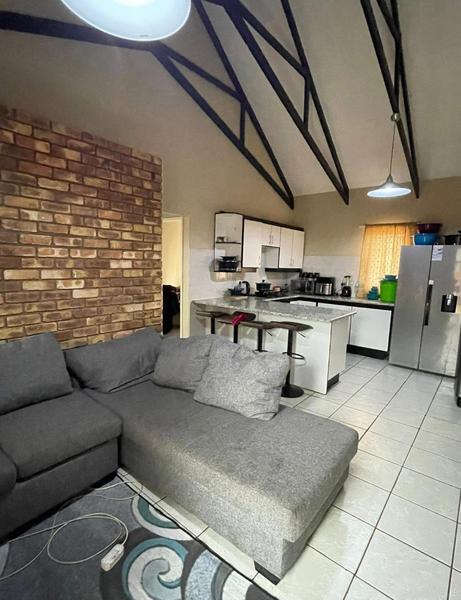 Townhouse For Sale in Thabazimbi, Thabazimbi